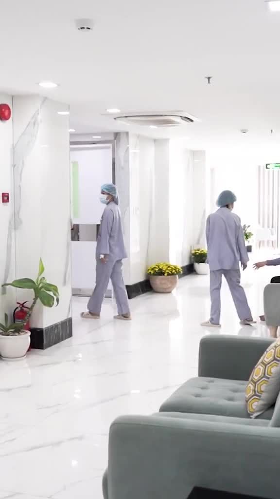 Dáng người nhỏ nhắn nên chọn độ nhô và size nào?