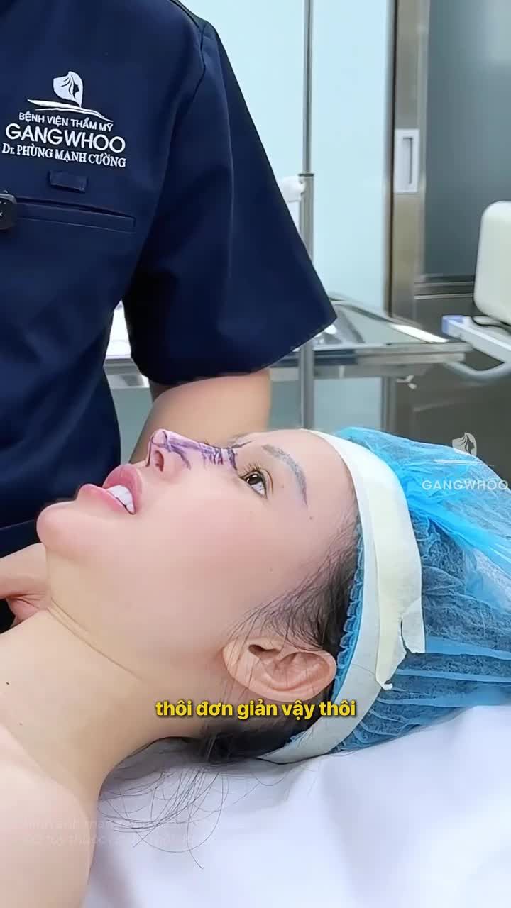 Sau một thời gian nâng V1 xong, lỡ không thích nữa thì phải làm sao Khách hàng tìm tới bác sĩ Gangwhoo để tháo túi chỉ vì muốn dáng vòng 1 trước đây