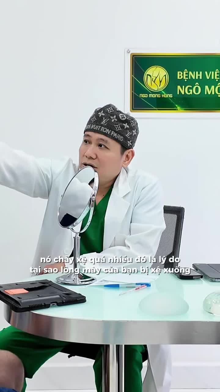Bs. Hùng tư vấn trẻ hoá vùng mắt cho KH nước ngoài!