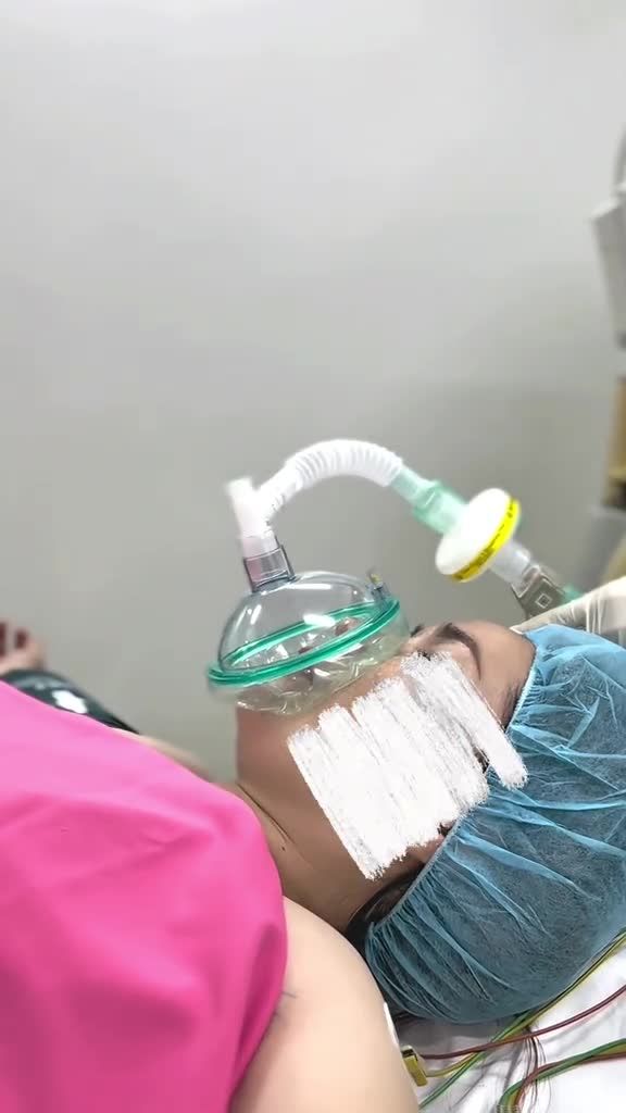 "BIẾN HÌNH" VÒNG 1 QUYẾN RŨ VỚI CÔNG NGHỆ LIGA NANO