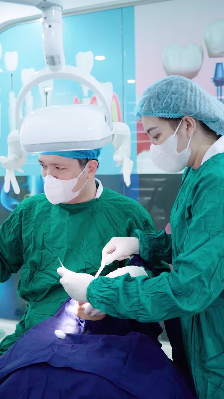 QUÁ TRÌNH CẤY GHÉP IMPLANT CHO CÔ KHÁCH HÀNG TẠI NHA KHOA GIA ĐÌNH