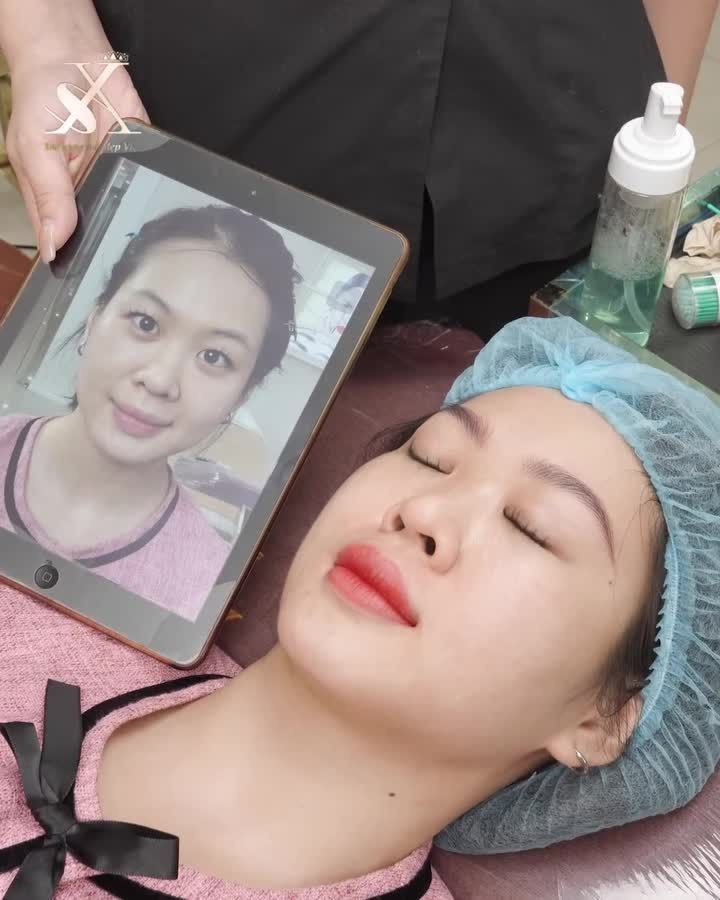VTM XUÂN HƯƠNG THỰC HIỆN COMBO ĐIÊU KHẮC MÀY + PHUN MÔI CHO KHÁCH HÀNG