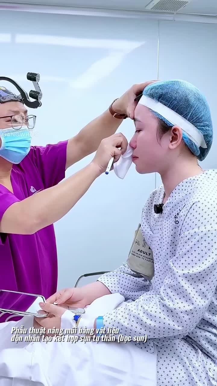 Giọt nước mắt hạnh phúc trong ngày chạm tay vào ước mơ sau 12 năm