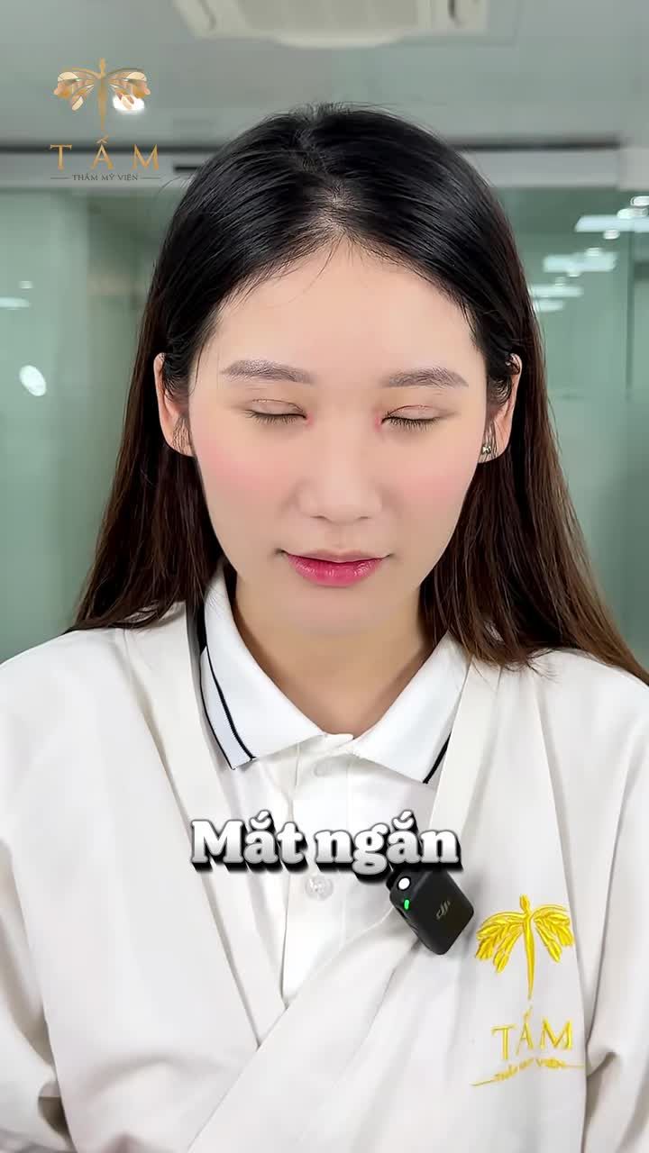 "Các bác sĩ vừa làm còn vừa phải dỗ em" - Bạn khách hàng chia sẻ!