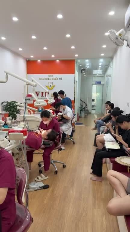 CA THÁO MẮC CÀI SÁNG THỨ 7, CÙNG KHÔNG KHÍ LÀM VIỆC TẤT BẬT CỦA PHÒNG KHÁM VIP DENTIST!