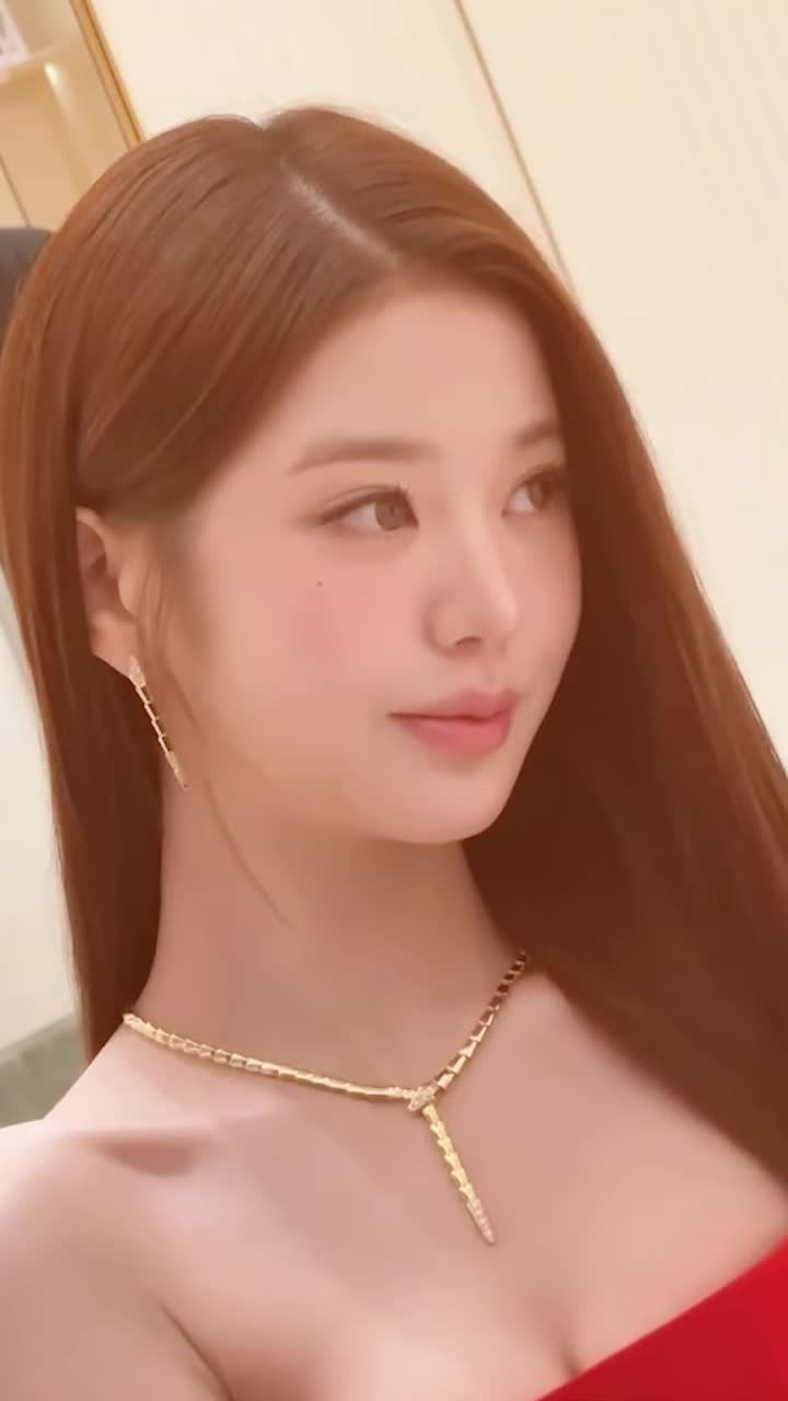 MŨI CAO TÂY – ĐẸP NGẤT NGÂY NHƯ HOT TIKTOKER