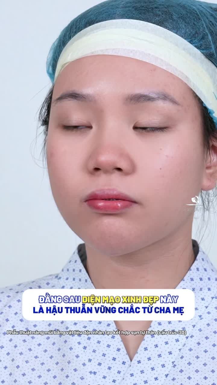 Đằng sau diện mạo xinh đẹp này là sự hậu thuẫn từ bố, mẹ