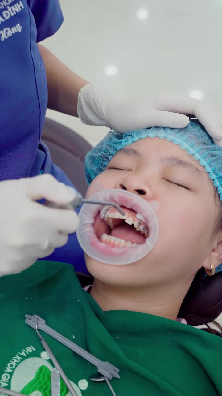 NIỀNG RĂNG - HÀNH TRÌNH BẮT ĐẦU TỪ SỰ TIN TƯỞNG