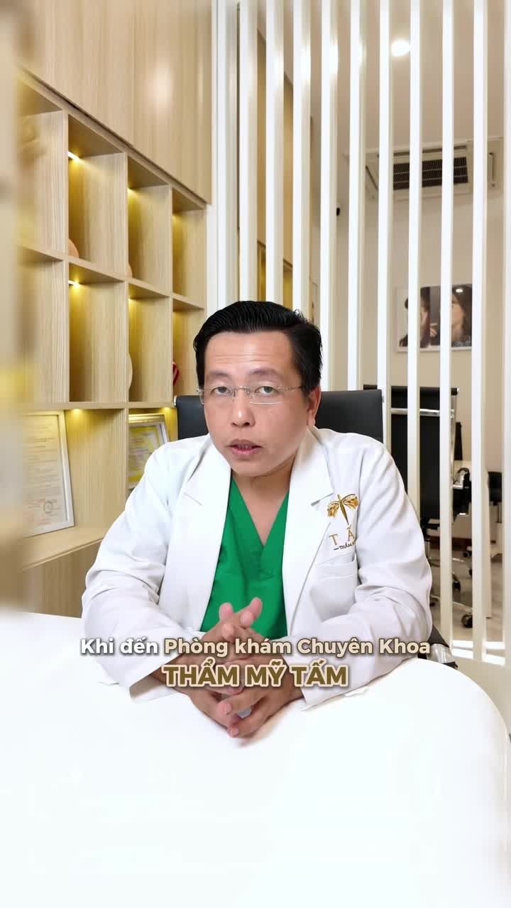"Chị muốn cắt mí dùng chỉ tự tiêu, vừa tiện lại vừa đỡ đau!"