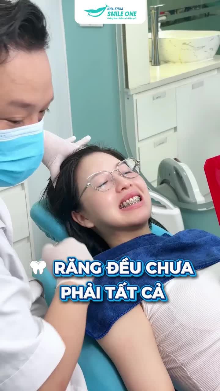 RĂNG ĐÃ ĐỀU RỒI, VÌ SAO BÁC SĨ VẪN CHƯA CHO THÁO NIỀNG?