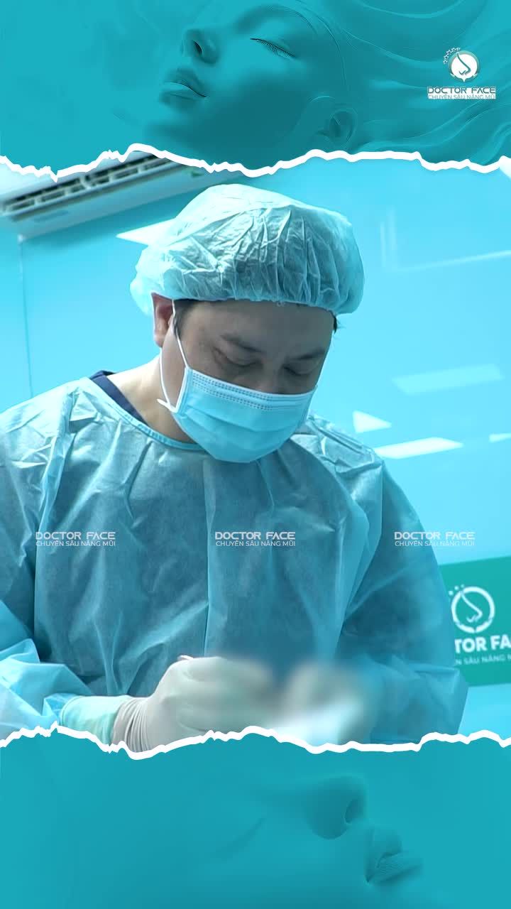 Nền mũi ban đầu có sống mũi thấp và phần trụ còn ngắn, nên bác sĩ cần cân chỉnh kỹ cả đường sống và phần trụ.