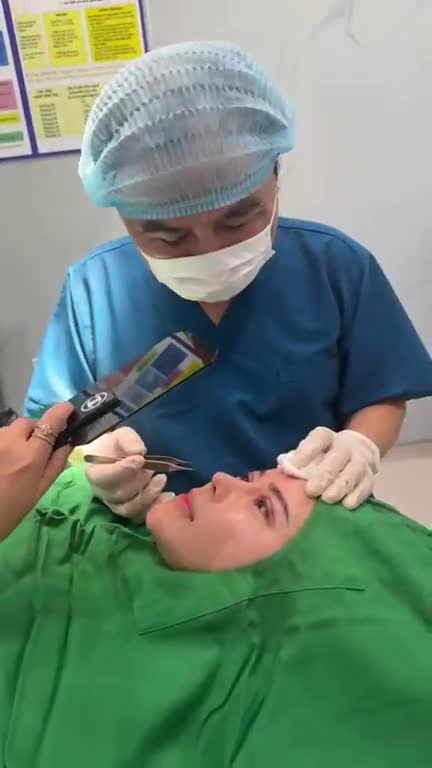 Dr Vương sửa mí, hạ size mí cho bạn gái về mí tự nhiên, hướng thiết kế theo kiểu mí Shanghai- Trung Hoa