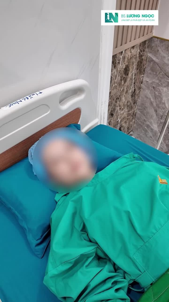 Sau 2 tháng tìm hiểu, chị khách quyết định cải thiện vòng eo cùng ekip Bác sĩ Lương Ngọc. Liệu kết quả sẽ như thế nào?