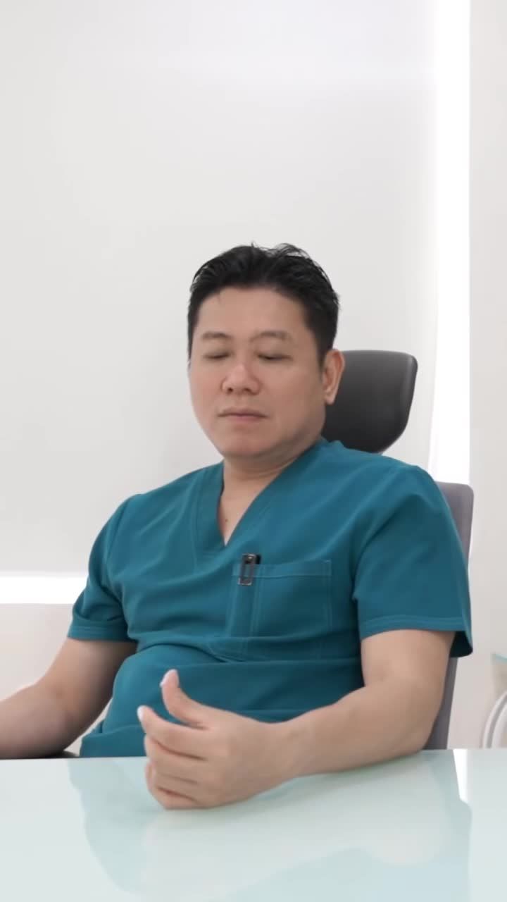 Tình trạng mí mắt thường gặp phải của khách hàng trung niên