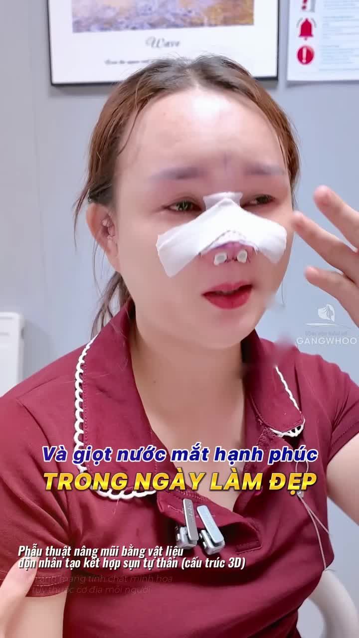 Cả thanh xuân chỉ biết lo cho người khác và giọt nước mắt hạnh phúc trong ngày làm đẹp