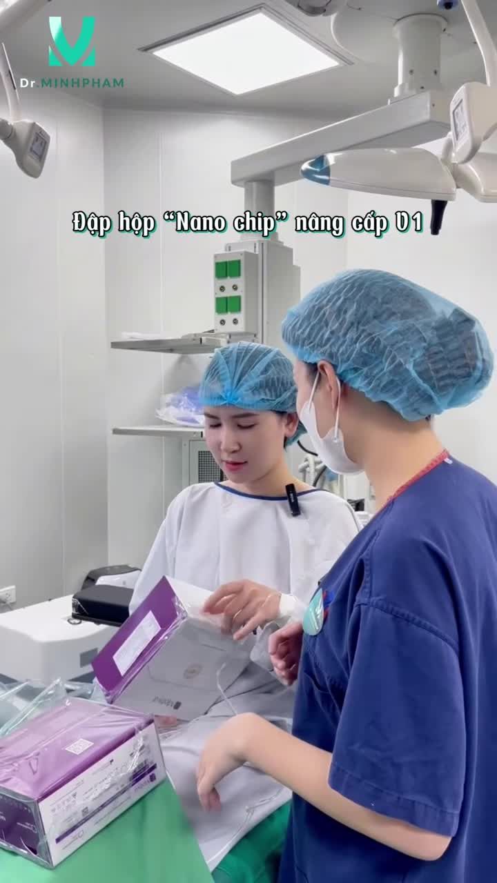 Đập hộp túi ngực và nhận lại V1 căng tròn để diện bikini "cực cháy" cho mùa hè này