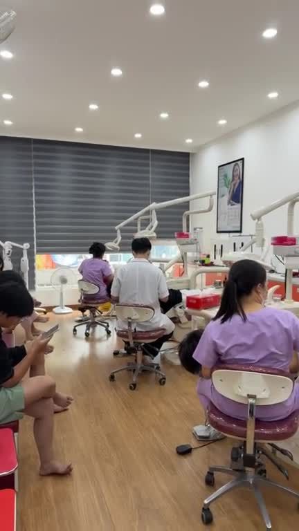 THÁNG MỚI - TRỰC TIẾP CA THÁO MẮC CÀI BẠN PHẠM MINH HIẾU 2002