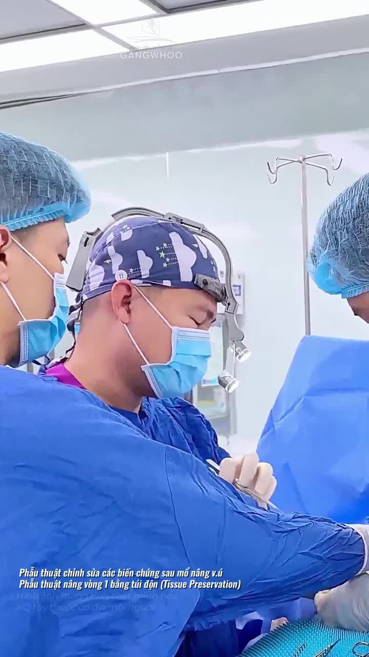 Bác sĩ phân tích case nâng vòng 1 sửa lại cho chị khách hàng đã đặt túi cách đây 10 năm
