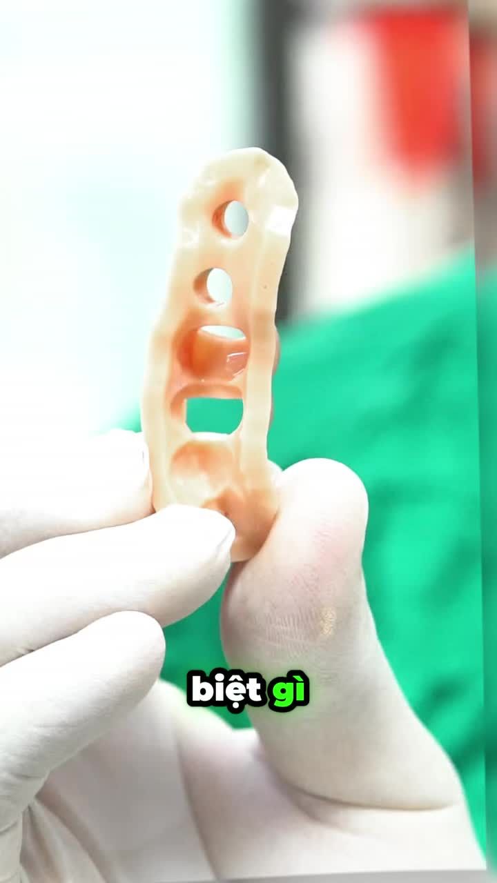 GIÁ TRỊ CỦA CHIẾC MÁNG HƯỚNG DẪN PHẪU THUẬT LÀM BẰNG NHỰA??