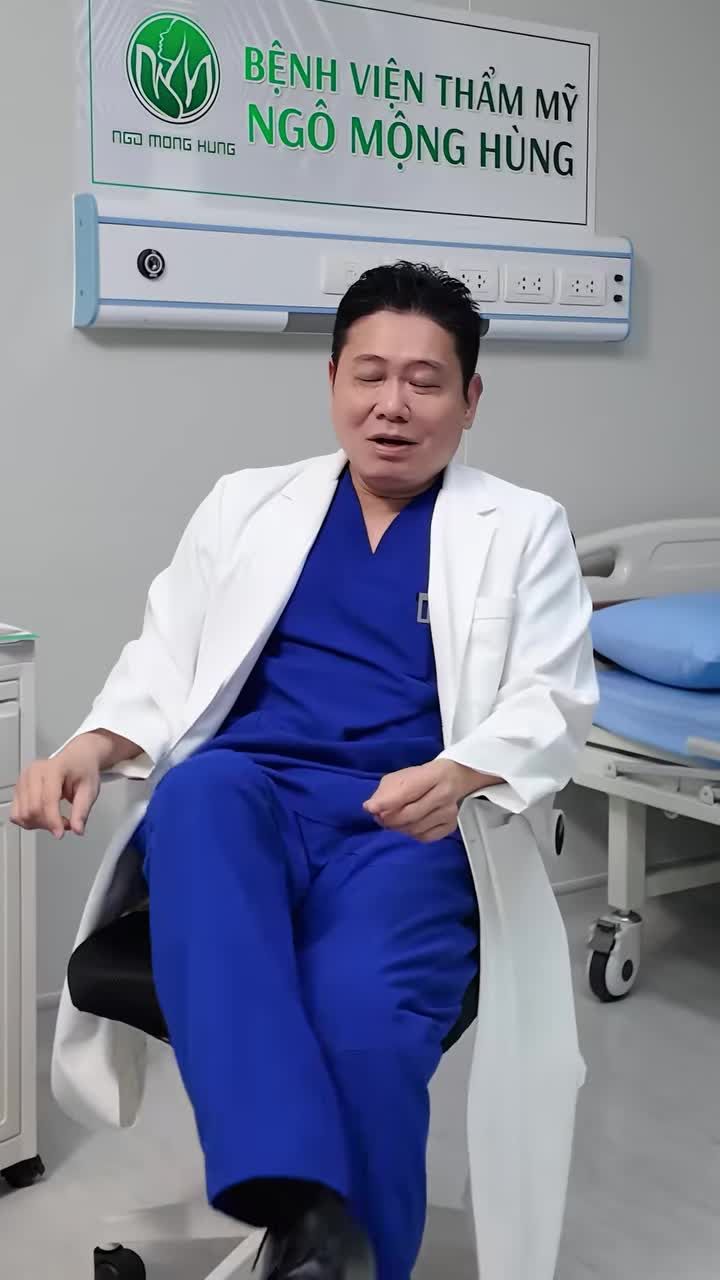 Cách để nịnh mẹ chồng khi đi nâng cấp V1