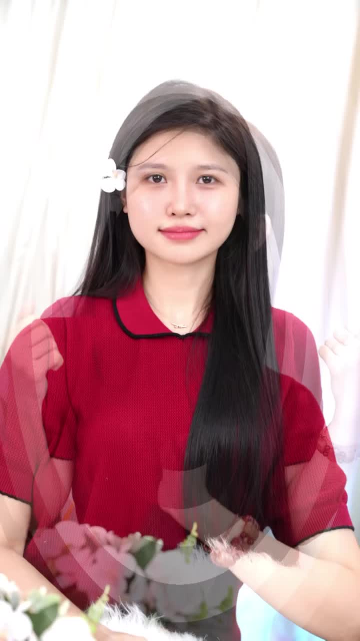 Kiều Oanh rạng rỡ chia sẻ trong ngày tái khám cùng Dr. Hoạt