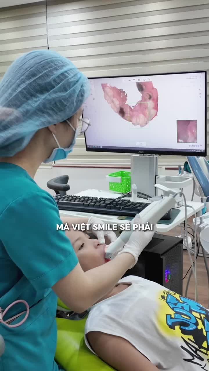 Tại sao niềng Invisalign lại đắt hơn mắc cài thường Cùng Viet Smile giải đáp nhé!