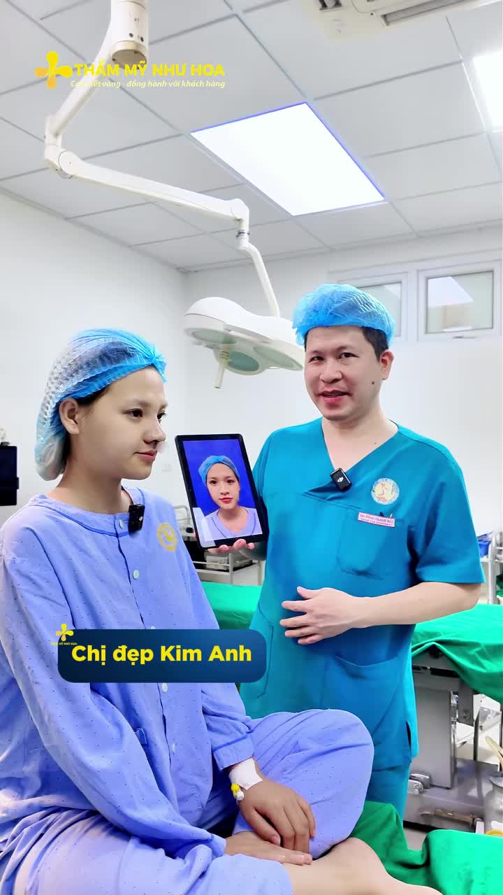 Xem ngay video để cùng Tiến sĩ Tống Hải tìm hiểu về phương pháp nâng mũi Golden Line Plus và ngắm nhìn sự thay đổi của chị đẹp Kim Anh sau hành trình làm đẹp cùng bác sĩ.
