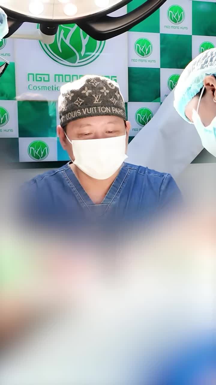 "Bác làm cho vợ chồng con ăn đời ở kiếp với nhau nha bác!" - Khách hàng chia sẻ