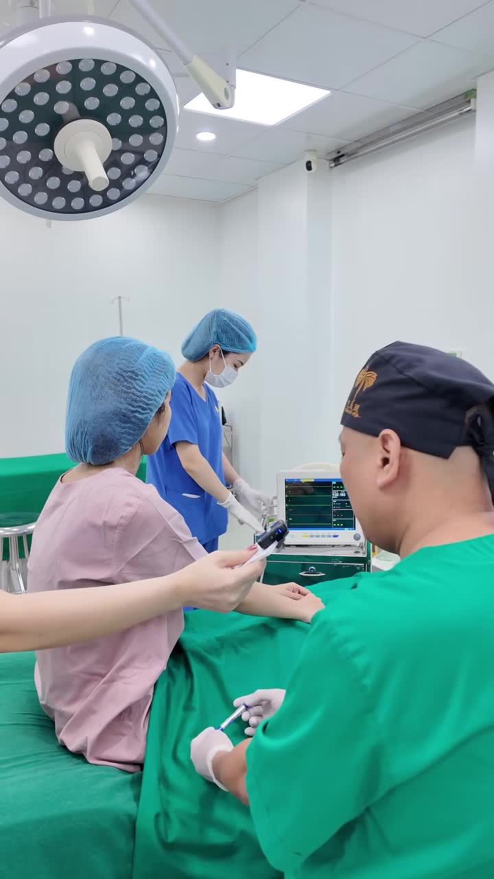 CẮT MÍ XONG CÓ ĐƯỢC NỐI MI NGAY KHÔNG?