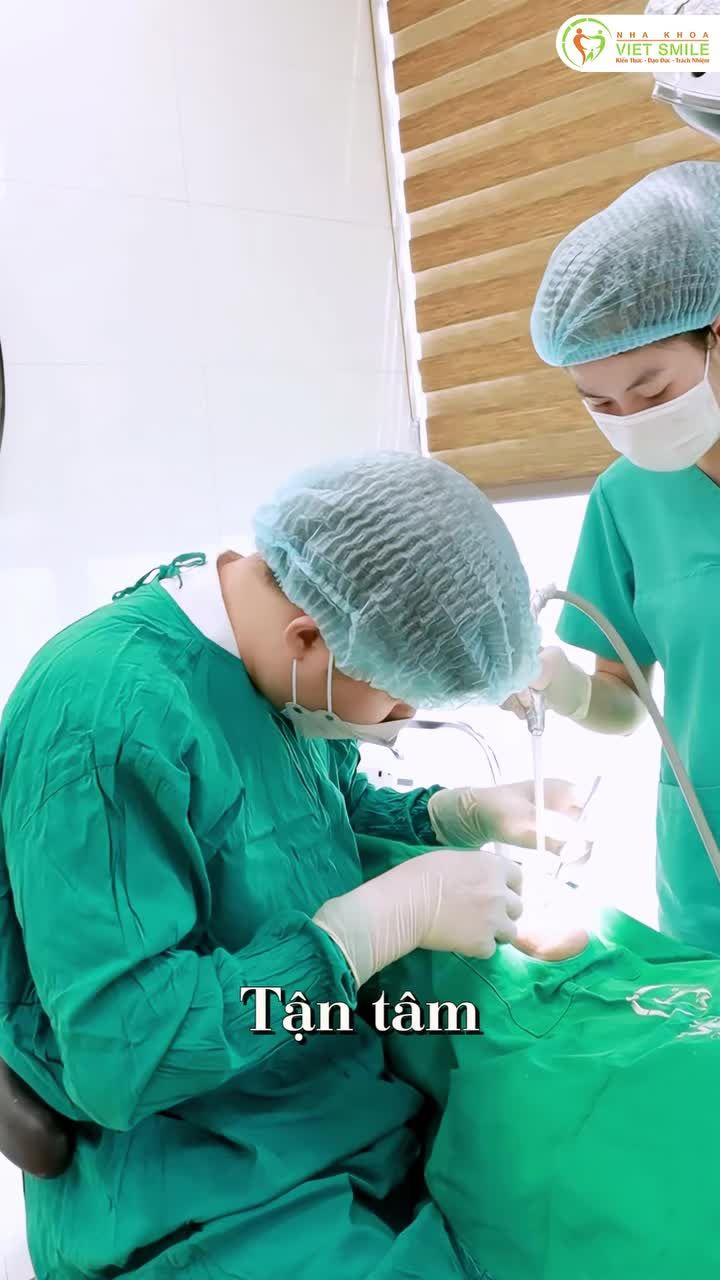 Đằng sau mỗi ca Implant tại Viet Smile có gì?
