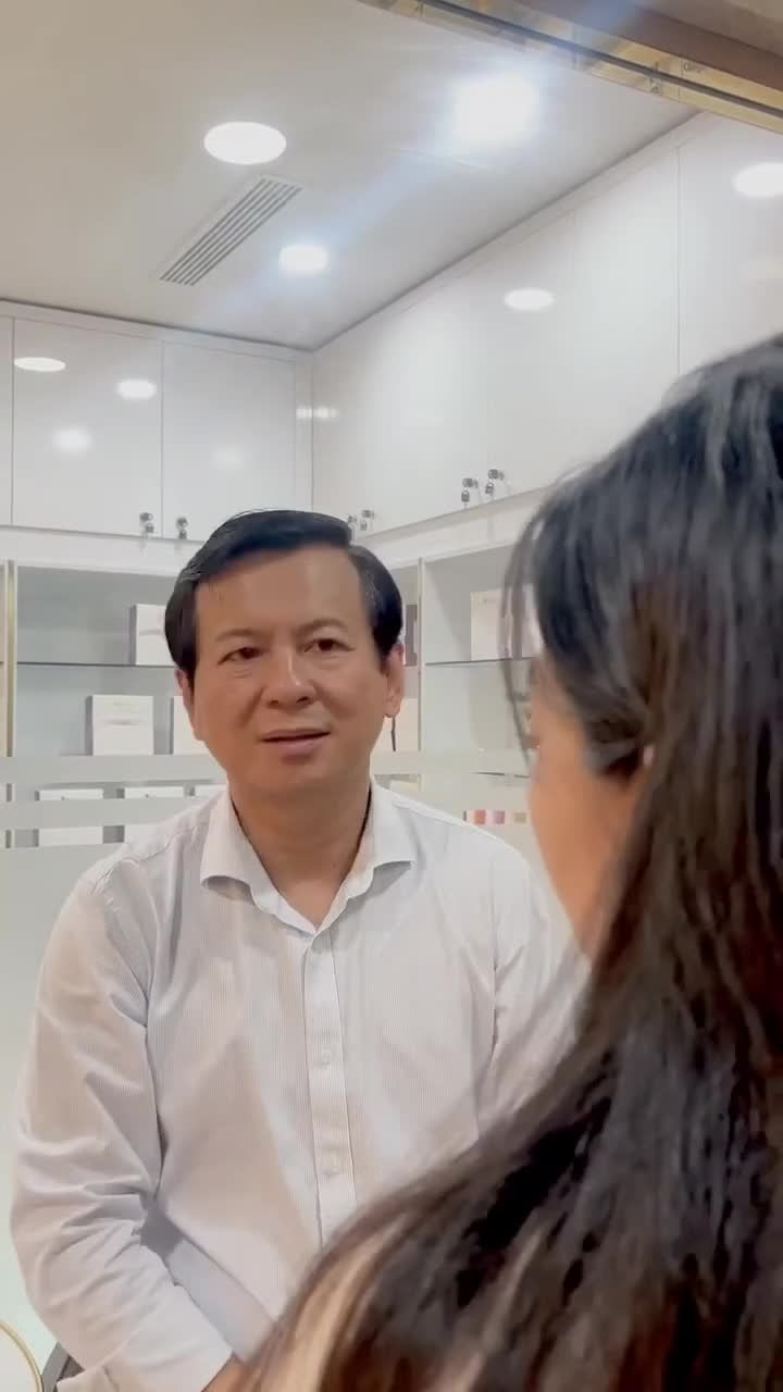 Mắt bị “quặm mi” làm bạn thường xuyên đau mắt, đỏ mắt, dễ chảy nước mắt, ngứa ngáy khó chịu,...làm nhiều cách nhưng vẫn tái đi tái lại.