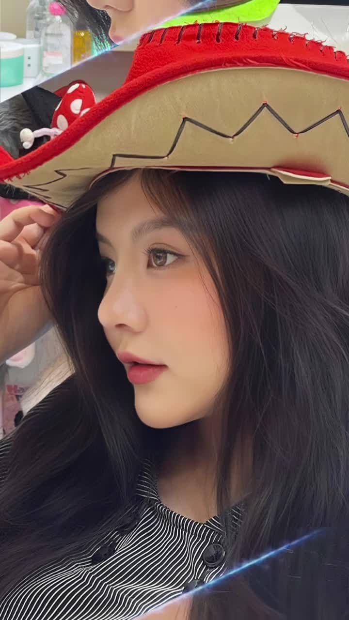 Thay đổi một xíu góc nghiêng thôi, mà như thay đổi cả gương mặt!