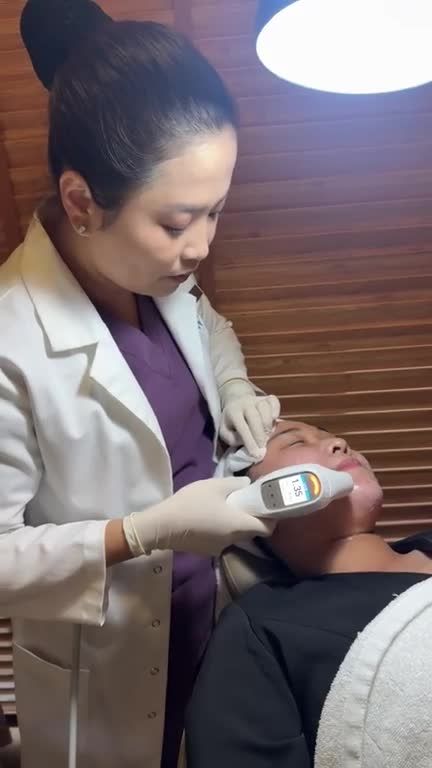 Bác sĩ Skincare JW tiết lộ sự thật đằng sau Công nghệ NEW DOUBLO 2.0: Căng da, giảm béo 3 TRONG 1 đầu tiên trên thế giới