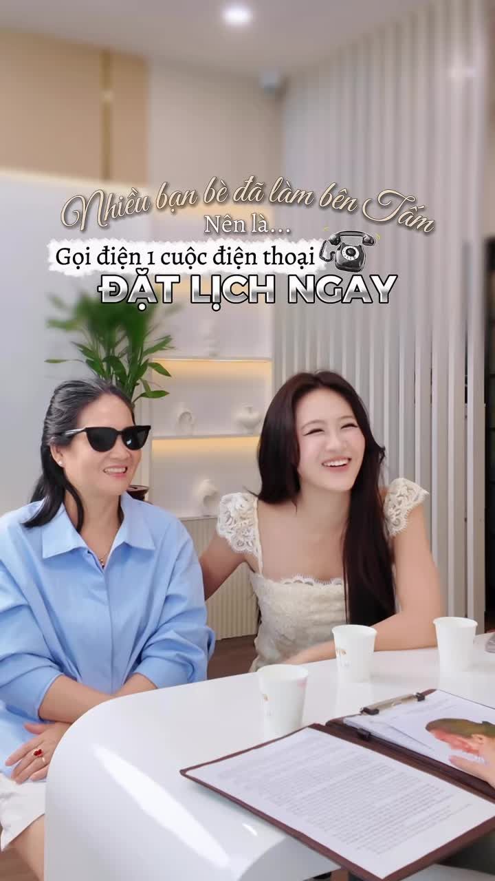 "Cô bé đó tin tưởng cháu quá ha" - Tin tưởng cỡ nào mà mẹ Túc Anh Hoa vừa đến SG là cổ book lịch bên Tấm ngay vậy ta?