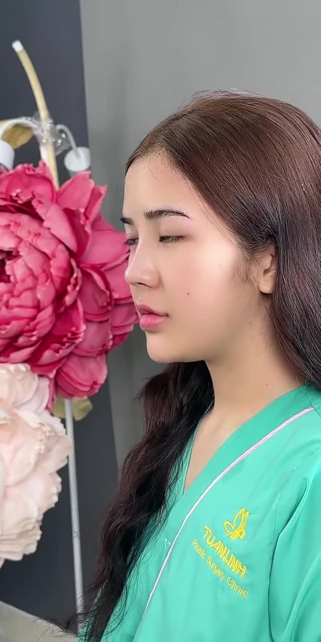 NÂNG MŨI DÁNG TỰ NHIÊN – KHÔNG CẦN QUÁ CAO VẪN ĐẸP VÀ THẦN THÁI CHỈ TỪ 17TR