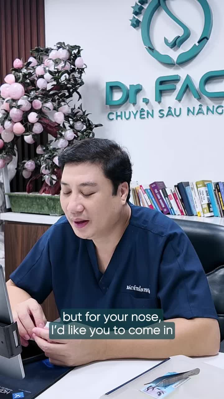 Mũi đã làm 18 năm, khách muốn sửa nhưng bác sĩ lại nói: “Có khi không nên làm gì hết.”