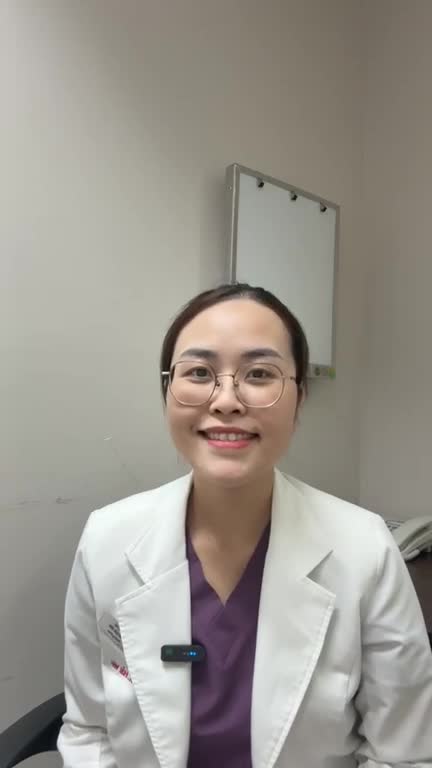 Bác sĩ Skincare JW tiết lộ trường hợp HÓI ĐẦU, TÓC THƯA có thể điều trị bằng T.I.Ê.M THUỐC không?