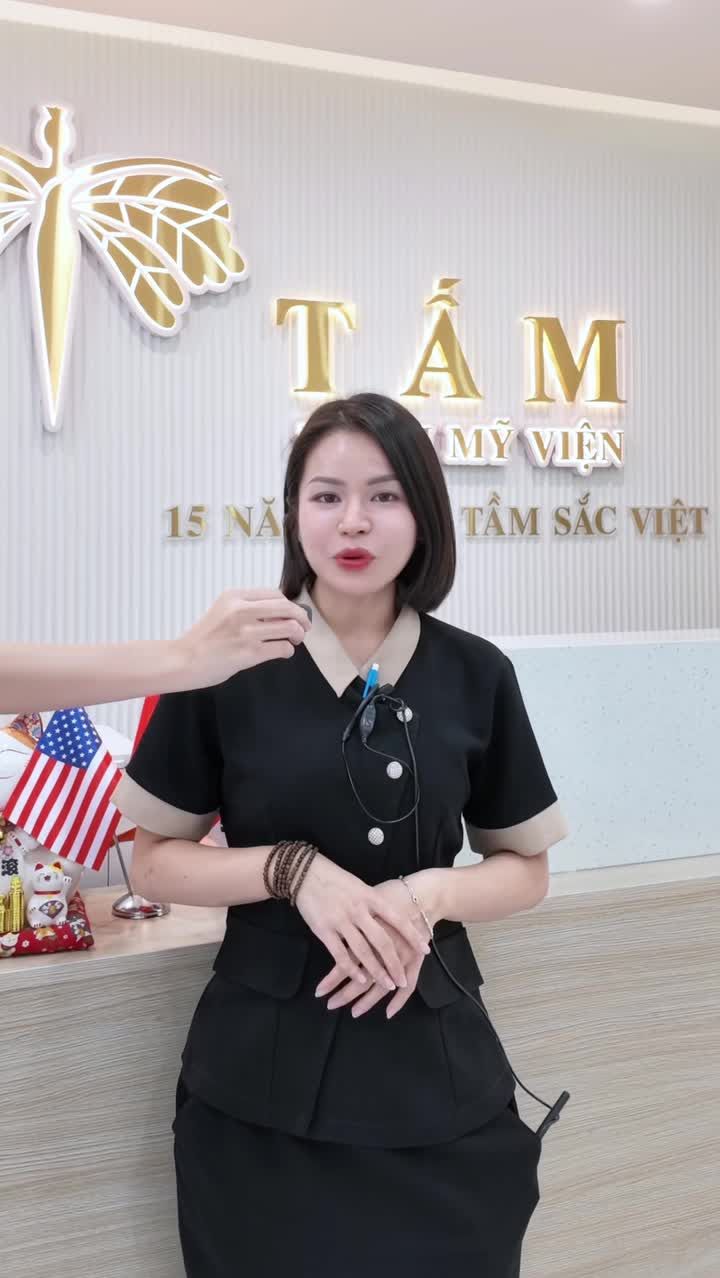 "Tiêm Botox đuôi mắt có ảnh hướng đến nụ cười không nhỉ?