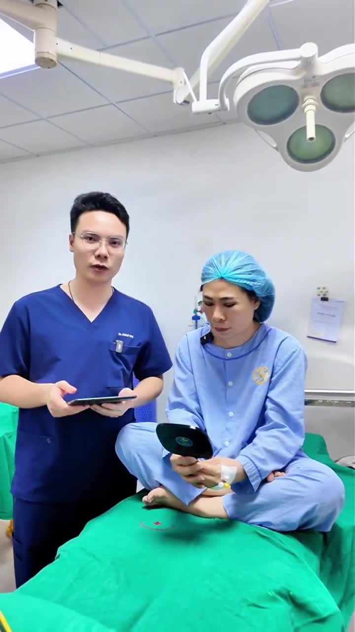 Cùng Thẩm Mỹ Như Hoa lắng nghe feedback sau tạo hình mí của chị đẹp Bùi Thị Loan.