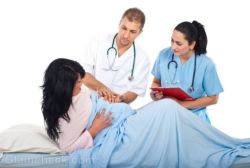 7 biến chứng thai kỳ cần theo dõi
