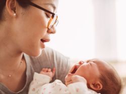 Tắc tuyến lệ ở trẻ sơ sinh