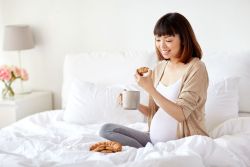 Dùng chất làm ngọt nhân tạo trong thai kỳ có ảnh hưởng đến thai nhi không?