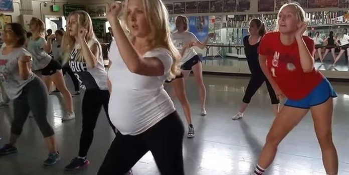 Bài tập tuyệt vời khi mang thai: Tập thể dục nhịp điệu mức độ thấp