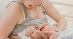 Bệnh Lupus ban đỏ và việc cho con bú sữa mẹ
