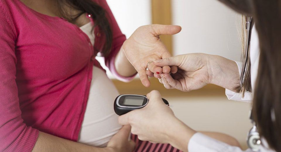 Tiểu đường thai kỳ: Các mẹo giúp kiểm tra lượng glucose hàng ngày