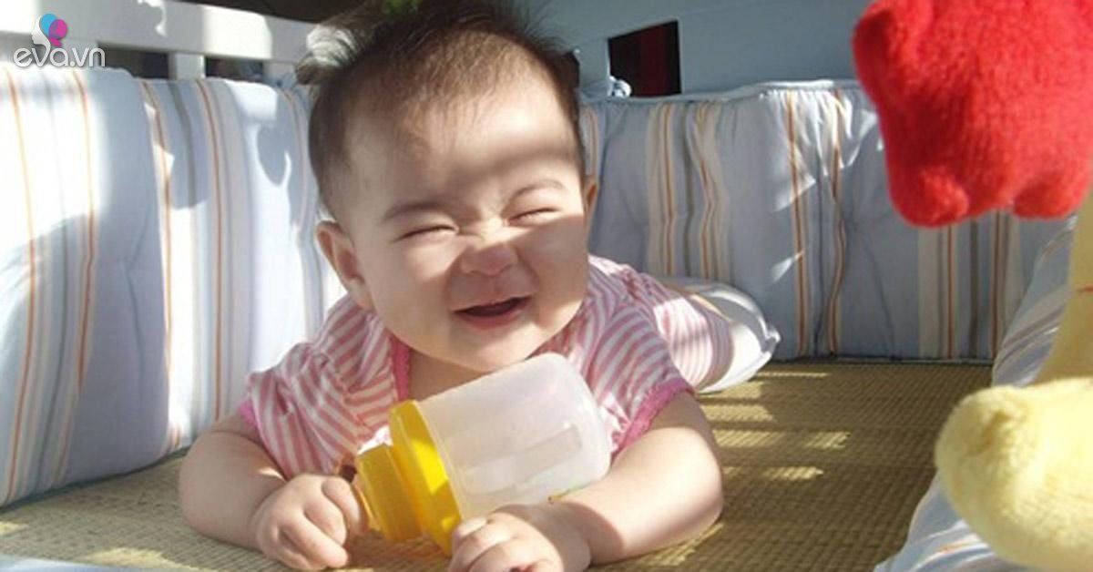 Sau sinh bao lâu trẻ sơ sinh có thể tắm nắng?