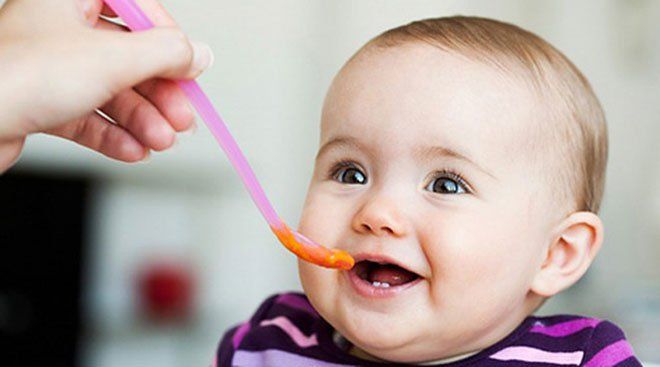 Hạ đường huyết ở trẻ sơ sinh: Dấu hiệu và xử trí