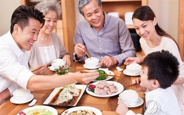 Chăm sóc trẻ biếng ăn, ăn ngậm