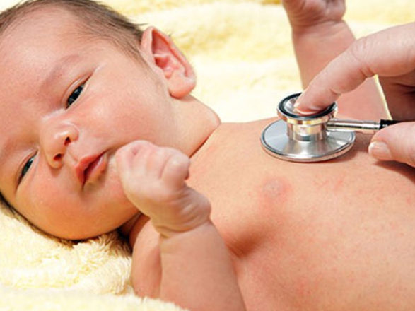 Điều trị và chăm sóc trẻ nhỏ bị viêm phổi