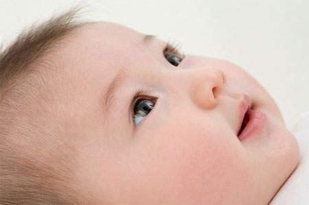 Điều trị bệnh võng mạc ở trẻ sinh non: Những điều cần biết